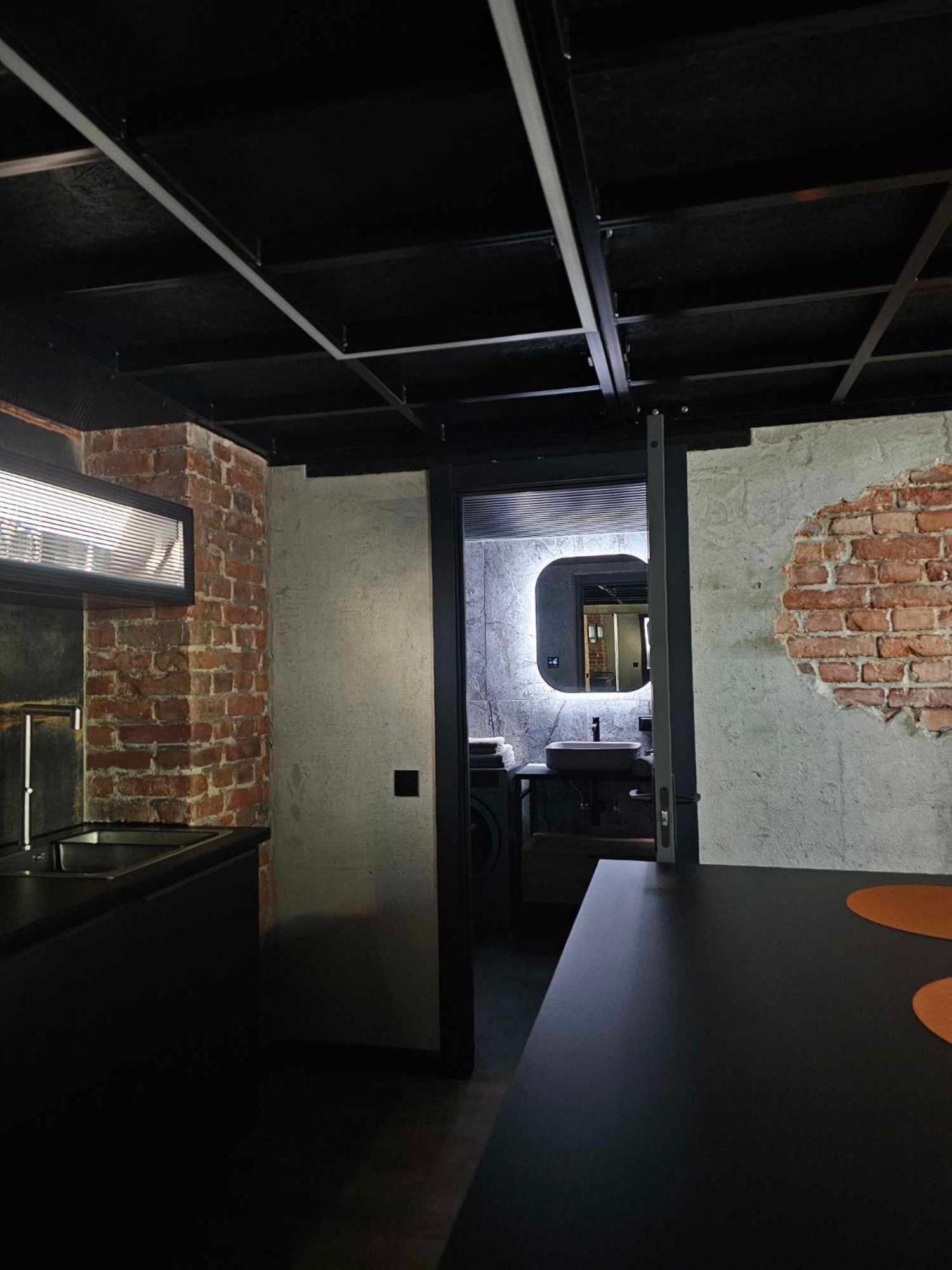 Loft Xiii *